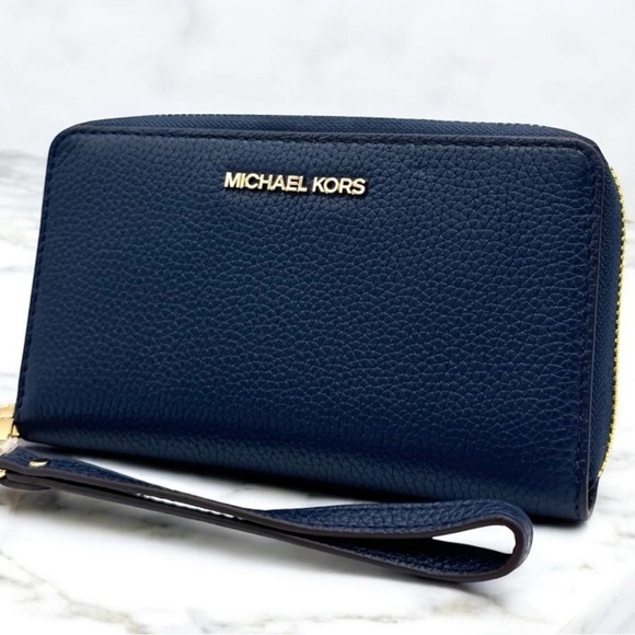 Michael Kors Large Jet Set Travel Flat MF Phone Case Wallet Navy Blue - Picture 1 of 8